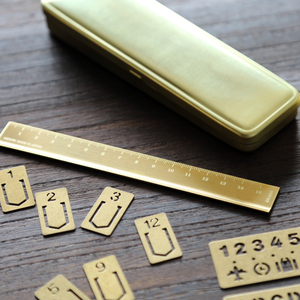 Midori 日本精美文具系列 黃銅數字書簽 Bookmark Number Clip
